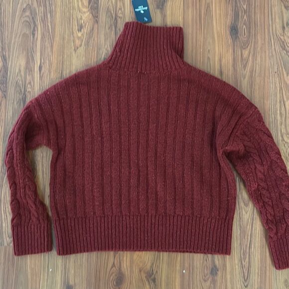 NWT Abercrombie kids burgundy soft knit turtleneck sweater unisex size 7/8 - Picture 4 of 4